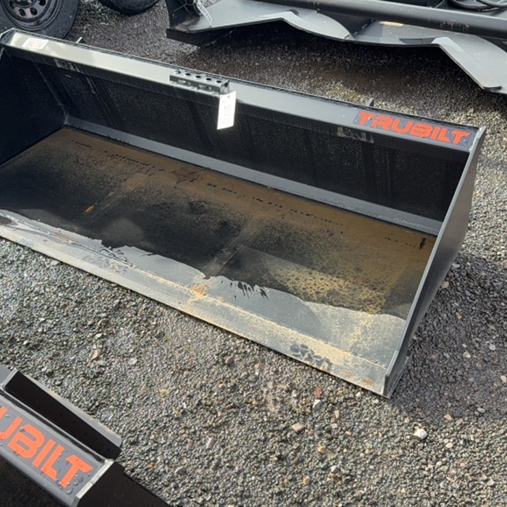 #2036 • TRUBILT 72" SKID STEER SMOOTH BUCKET