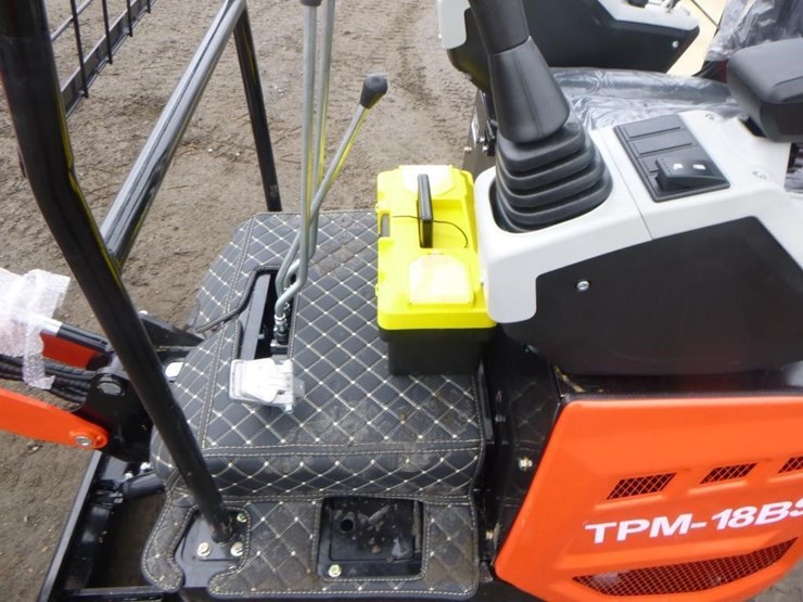 2025-tpm-18bs-hydraulic-excavator-image-21