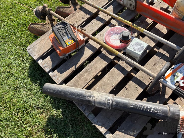 misc-pallet-of-gasoline-stihl-tools-image-11