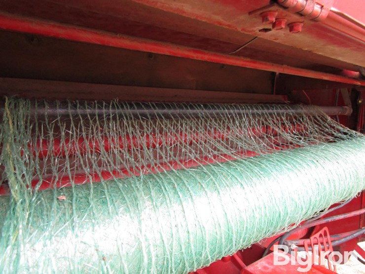 2003-new-holland-br780-image-17