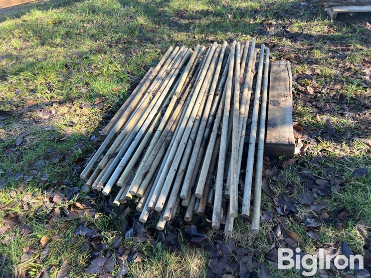 fiberglass-6'-electric-fence-posts-image-6