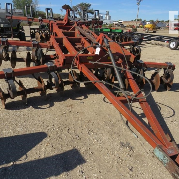 M&W 5 SHANK DISC RIPPER 107