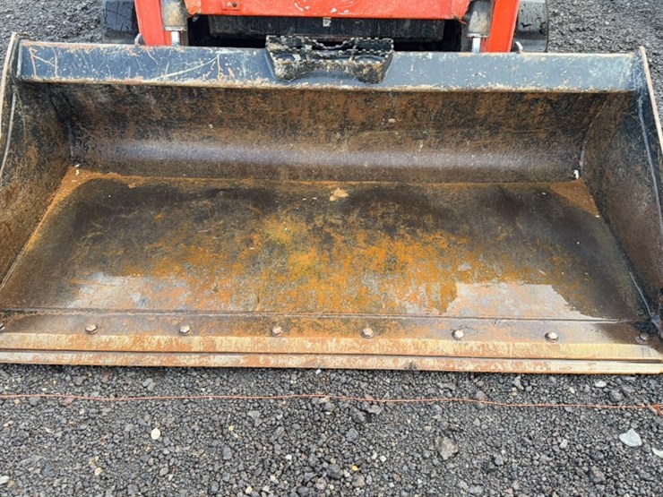 kubota-svl65-2-image-4