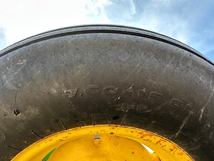 john-deere-2623-image-10