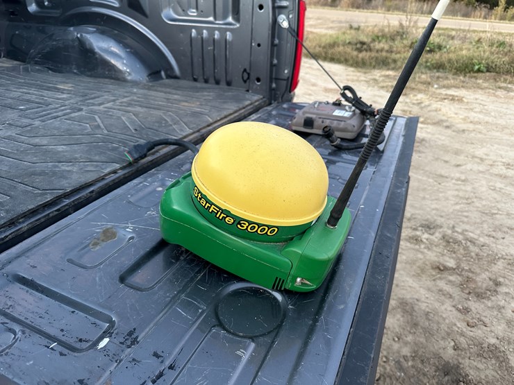 john-deere-3000-image-2