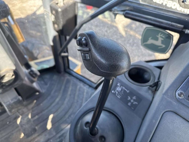 deere-310l-ep-image-24