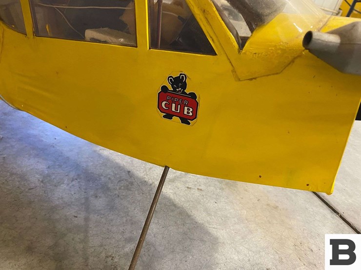 piper-cub-model-airplane-image-8