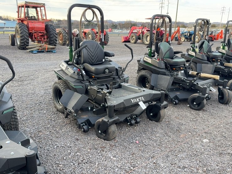 #3076-•-yakta-yxr-710-zero-turn-lawn-mower-image-3