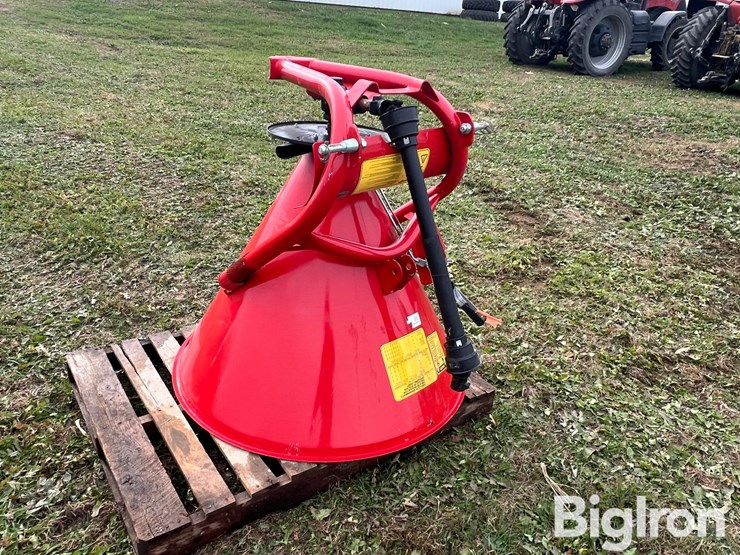 cosmo-500-3-pt-spreader-image-3