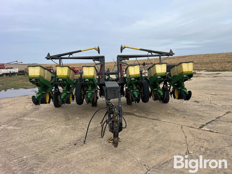 john-deere-7000-image-2