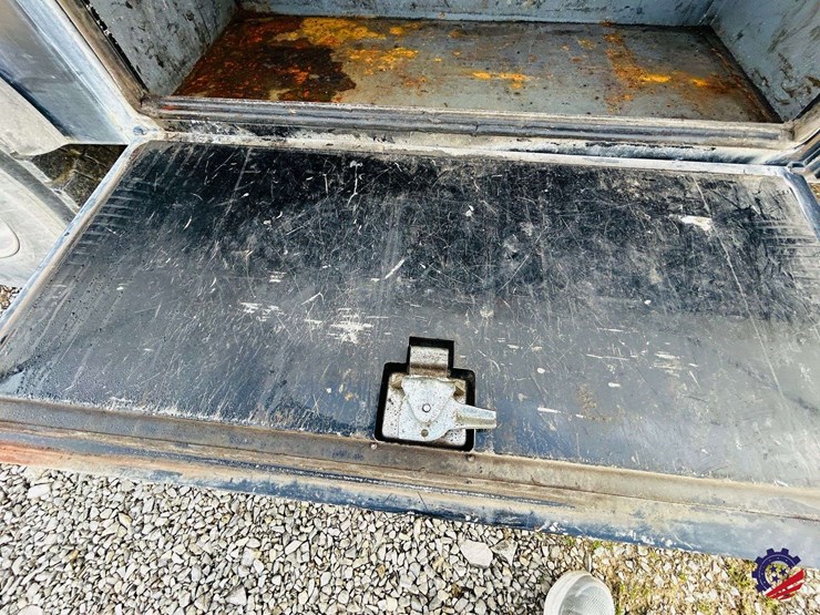 2007-peterbilt-340-image-59