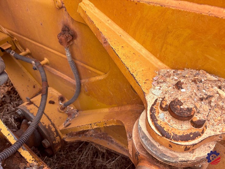 2019-caterpillar-d6t-xw-image-82