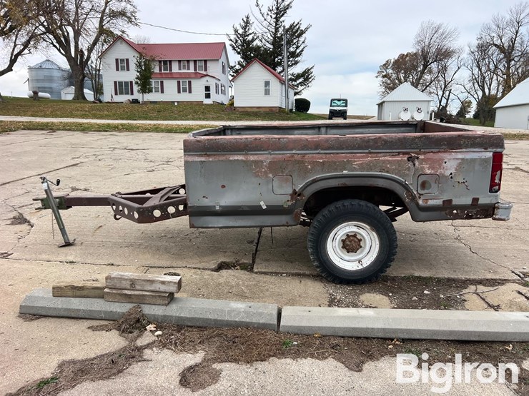 8'-truck-bed-box-farm-use-trailer-image-8