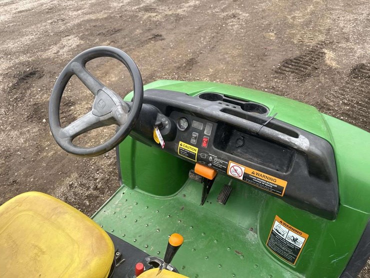 2009-john-deere-gator-image-10