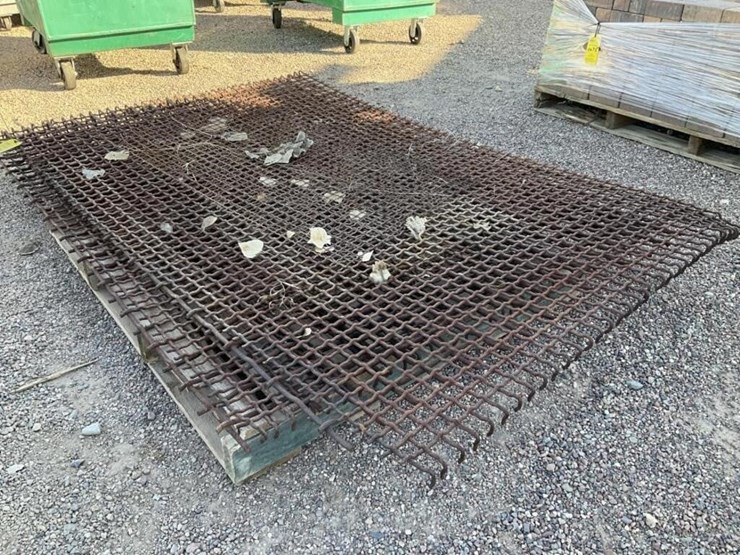 pallet-of-asst-expanded-metal-image-2