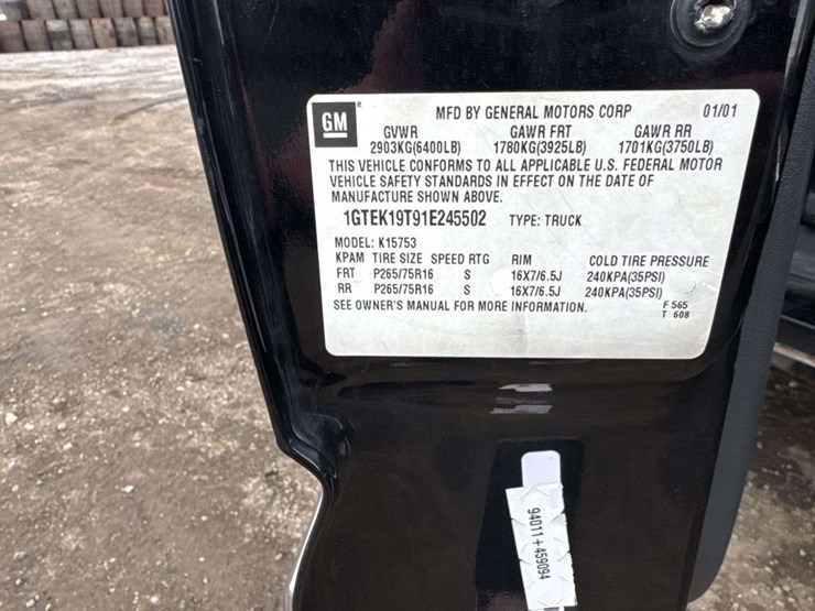 2001-gmc-sierra-1500-image-28