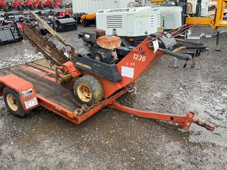 ditch-witch-1230-image-7