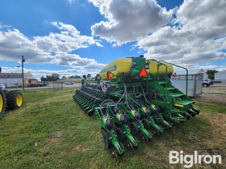 2013-john-deere-db60-image-7