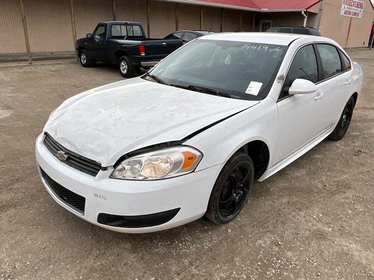 2014-chevrolet-impala-image-2