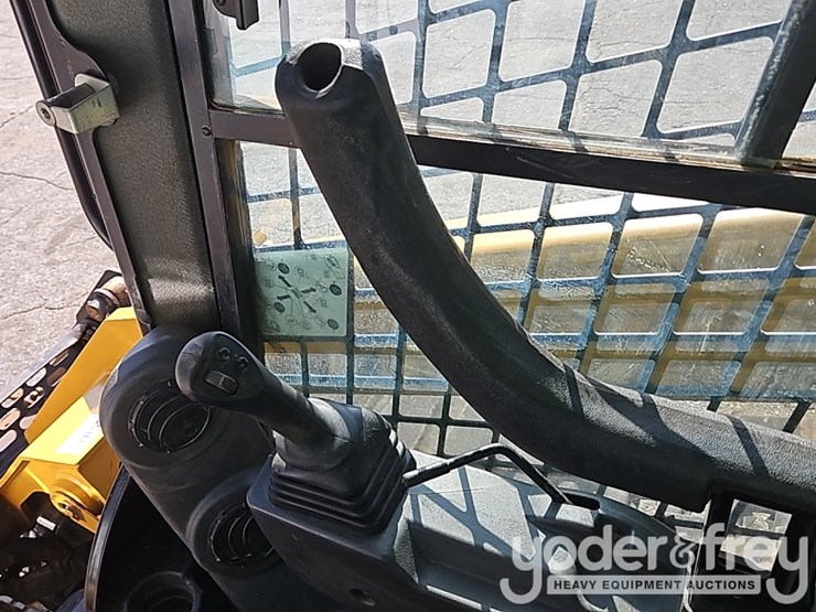 2022-caterpillar-299d3-xe-image-23