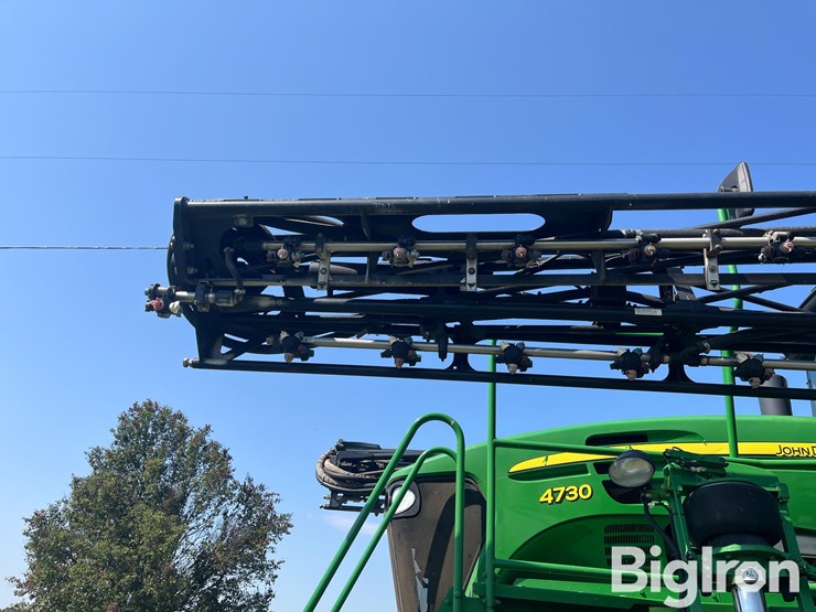 2010-john-deere-4730-image-12