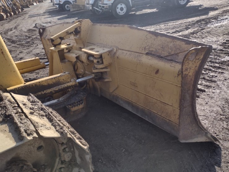 4-caterpillar-d5g-lgp-image-17