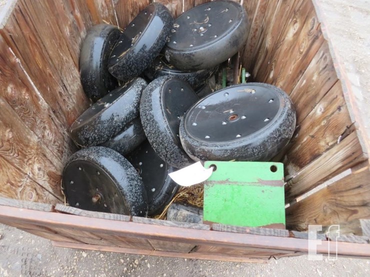 planter-press-wheels-jd-image-1