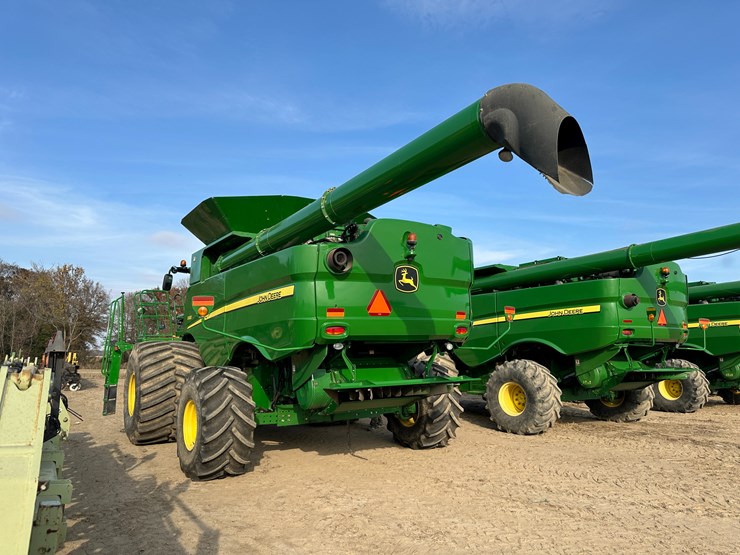 2015-john-deere-s680-image-4