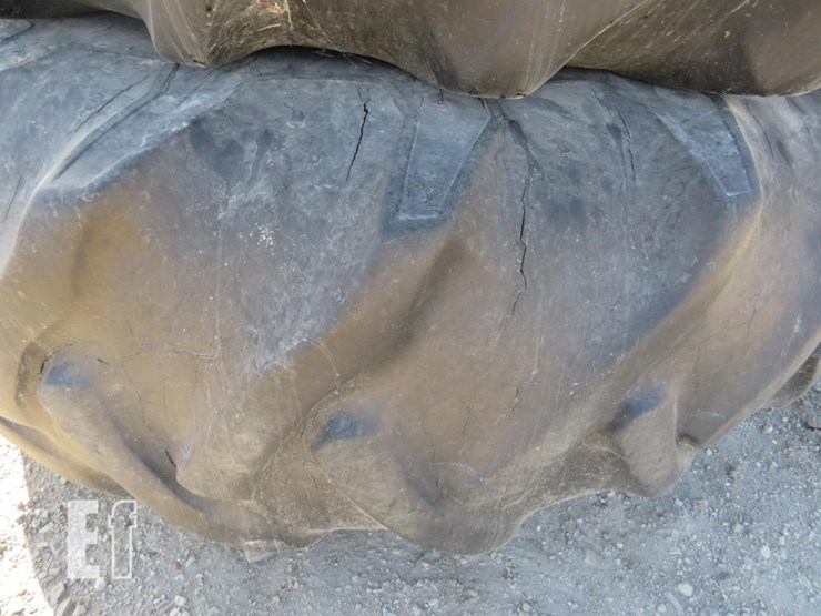 duals-with-hubs-for-1466-ih-image-5