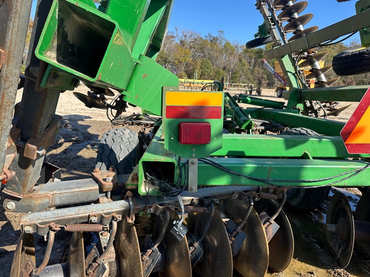 john-deere-26-image-18