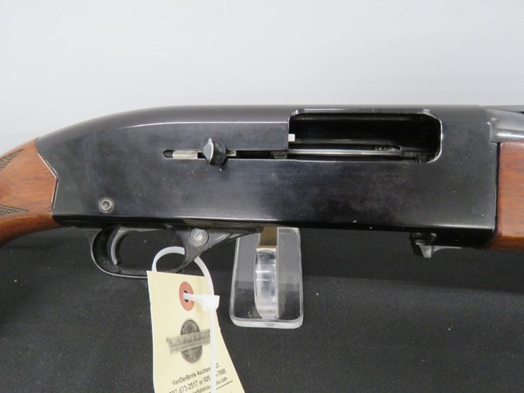 winchester-model-1400-xtr-12-gauge-shotgun-image-2