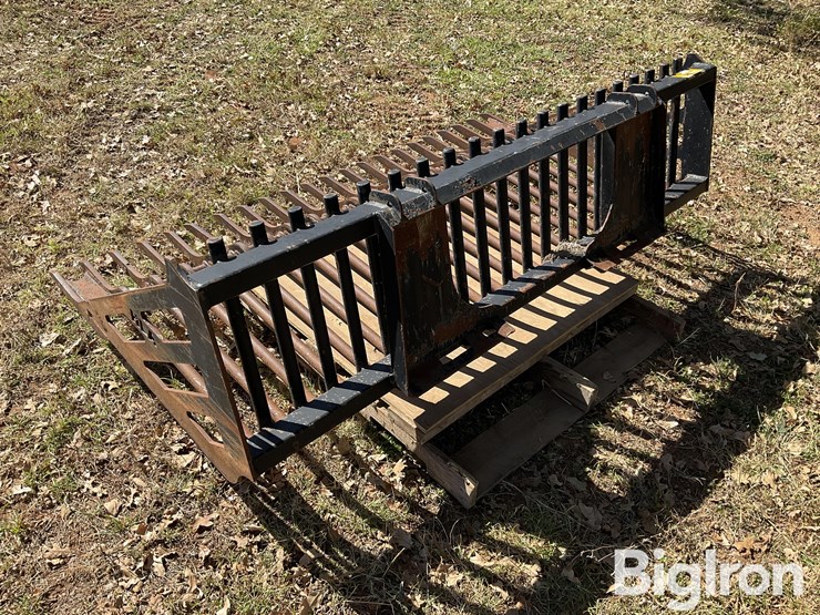 hla-sfr77bo500-stone-bucket-skid-steer-attachment-image-7