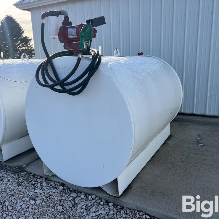 500 Gal Fuel Tank