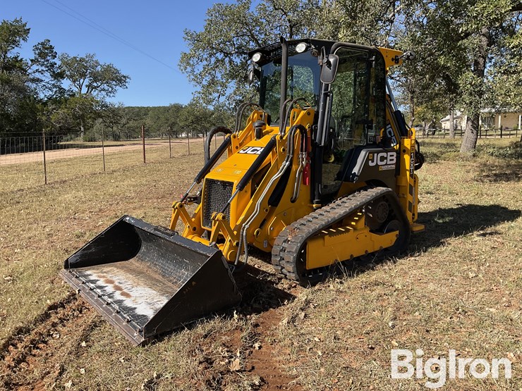 2020-jcb-1cxt-image-1