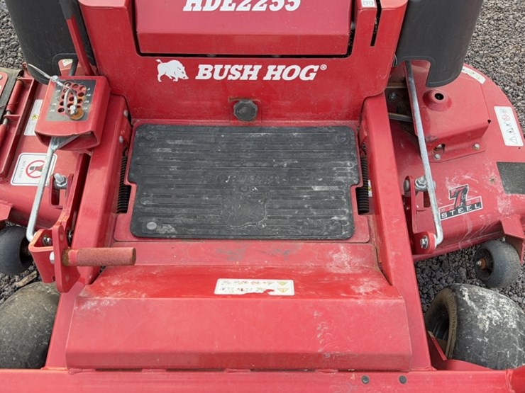 #3089-•-2021-bush-hog-hde-2255-zero-turn-lawn-mower-image-5