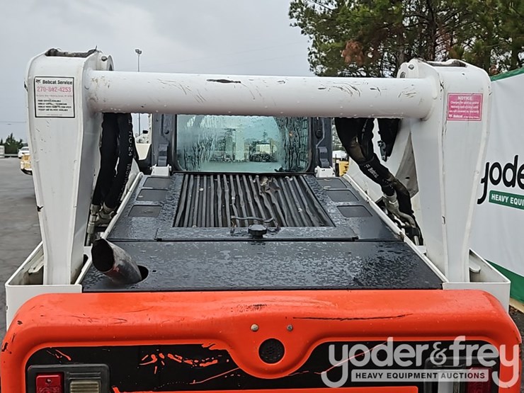 2019-bobcat-t740-image-20