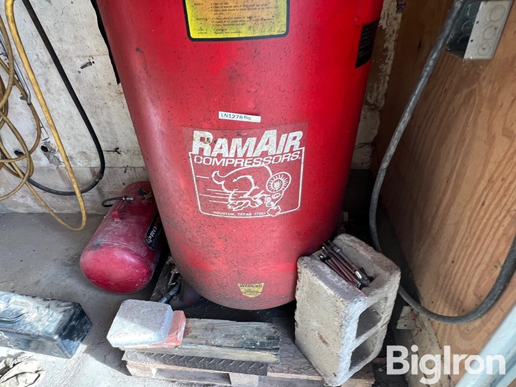 ramair-shop-air-compressor-image-11