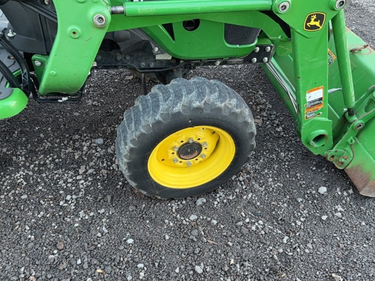 john-deere-3025e-image-6