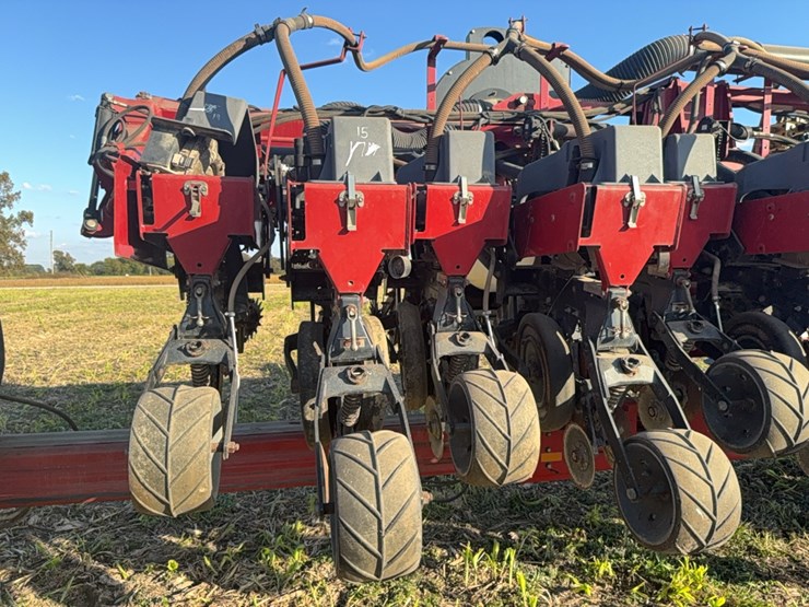 case-ih-1200-image-57