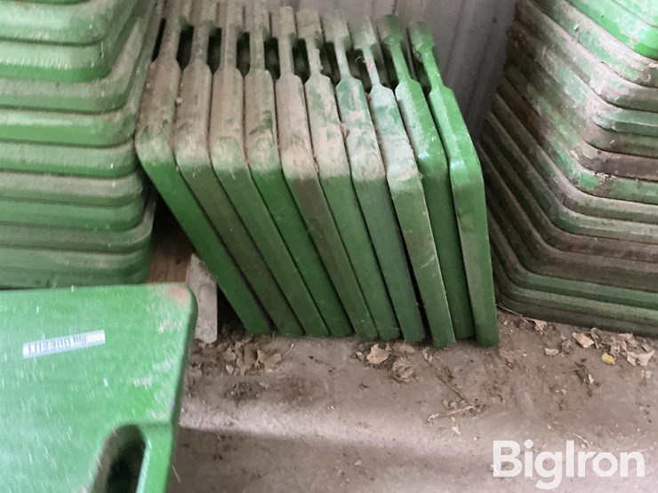 john-deere-10-image-3