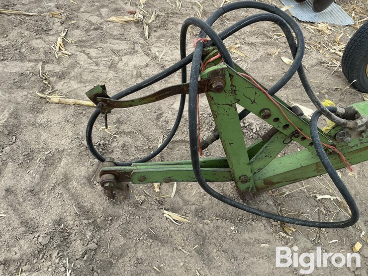 john-deere-12-image-9