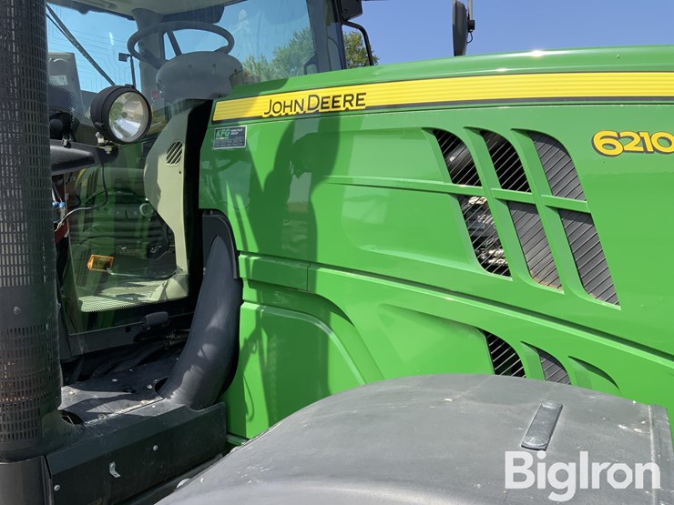 2014-john-deere-6210r-image-18