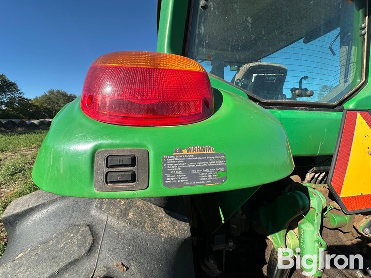 2011-john-deere-7130-image-9