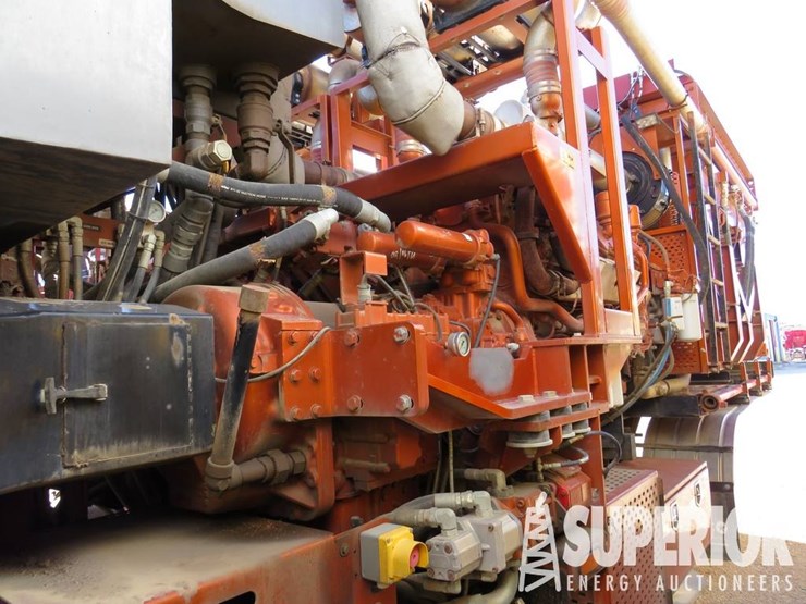 2018-caterpillar-c27-image-8