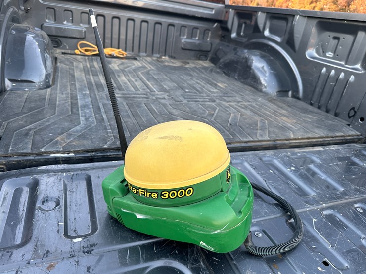 john-deere-3000-image-2