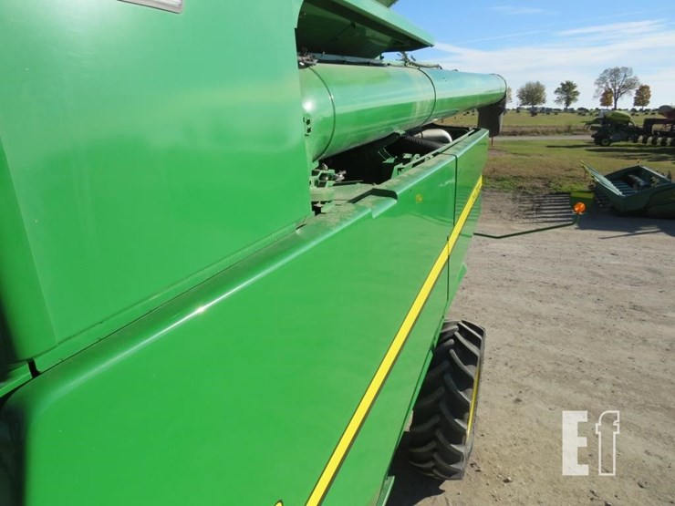 2012-john-deere-s660-image-37