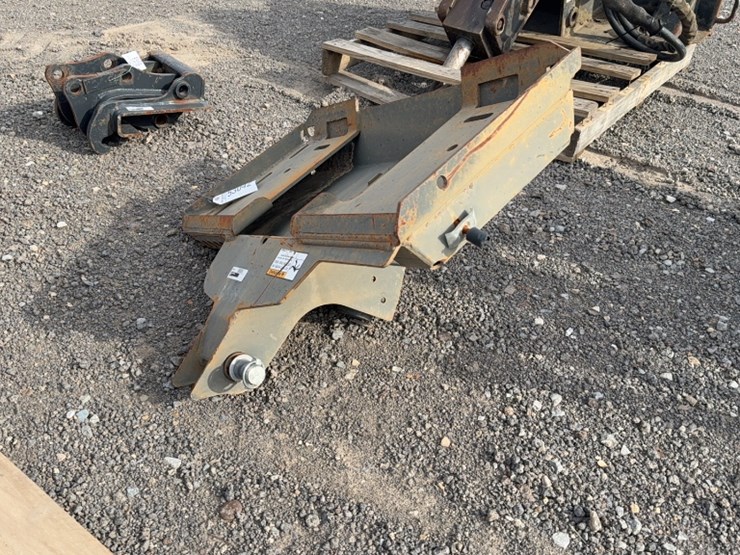 #2010-•-bobcat-mini-skid-steer-auger-mount-image-1