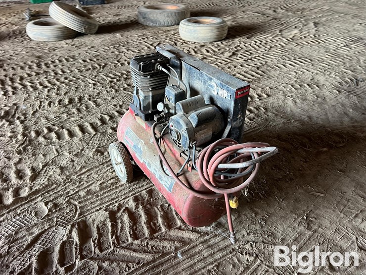 magna-force-air-compressor-image-3