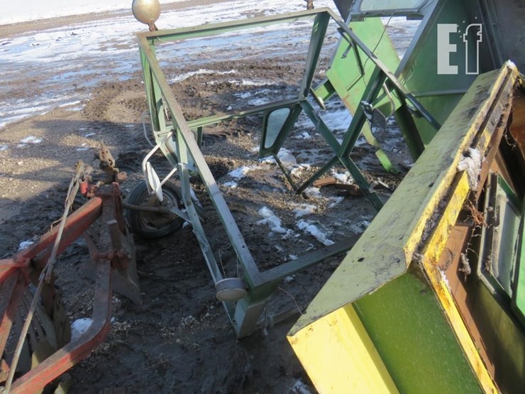 john-deere-3020-image-3