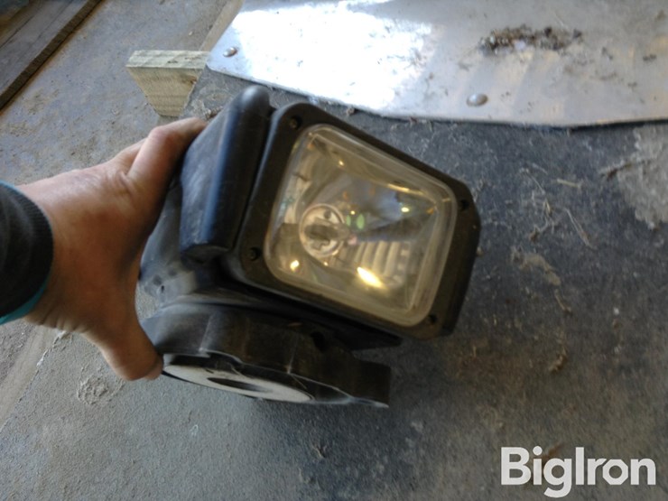 pallet-of-trucking-&-towing-items-image-11